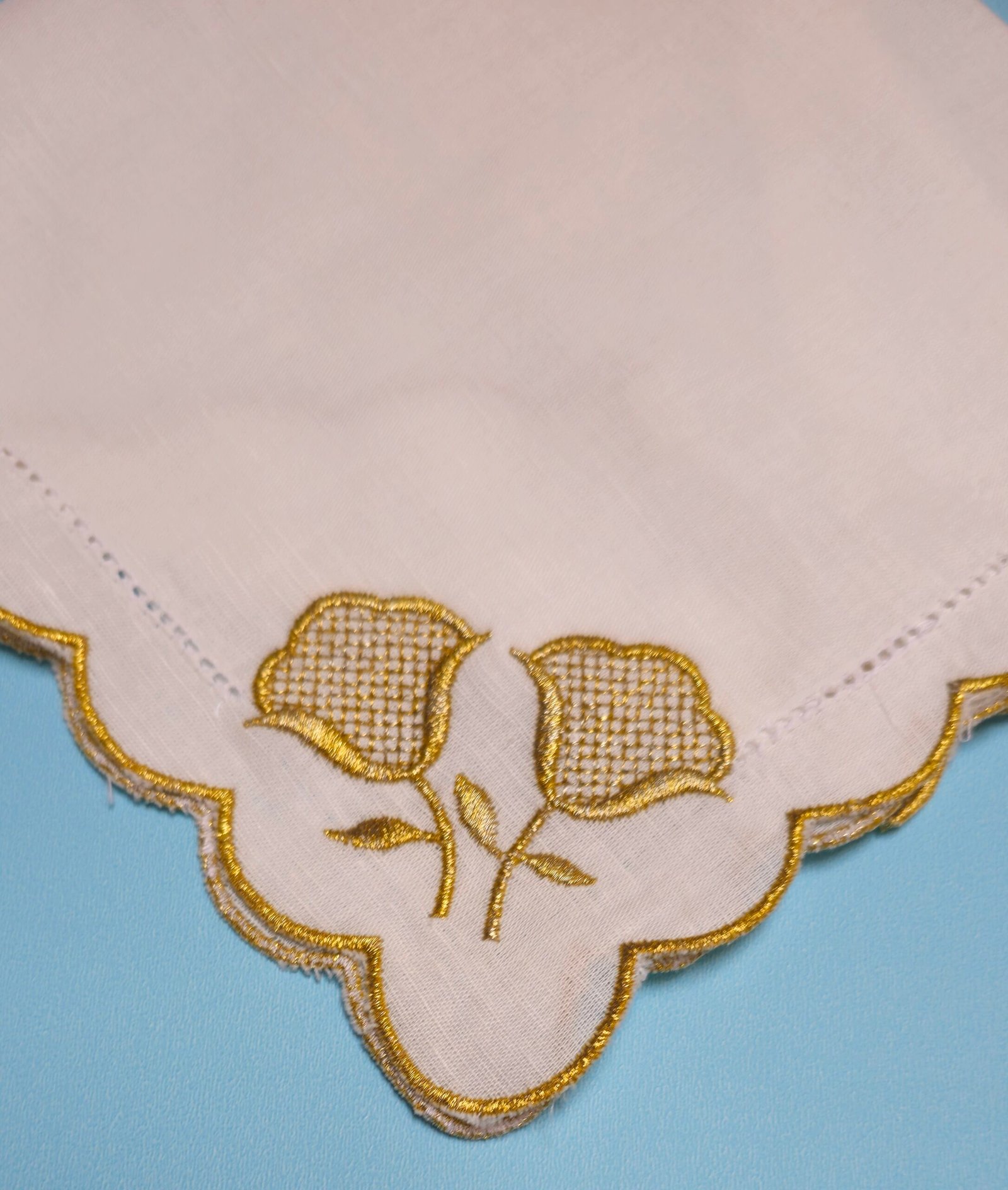 Tulip bloom - Image 2