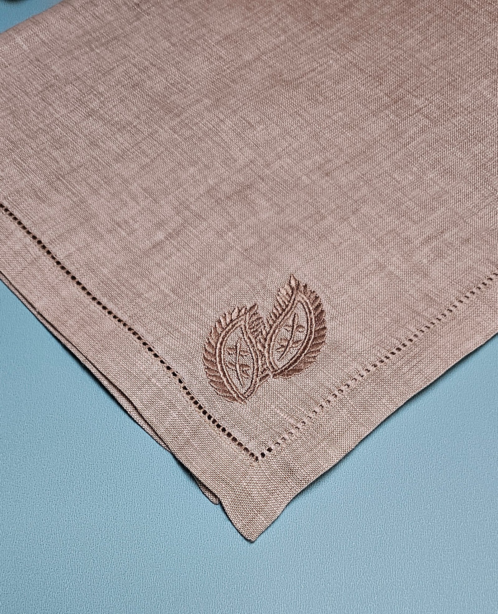 Paisley poise - Image 2